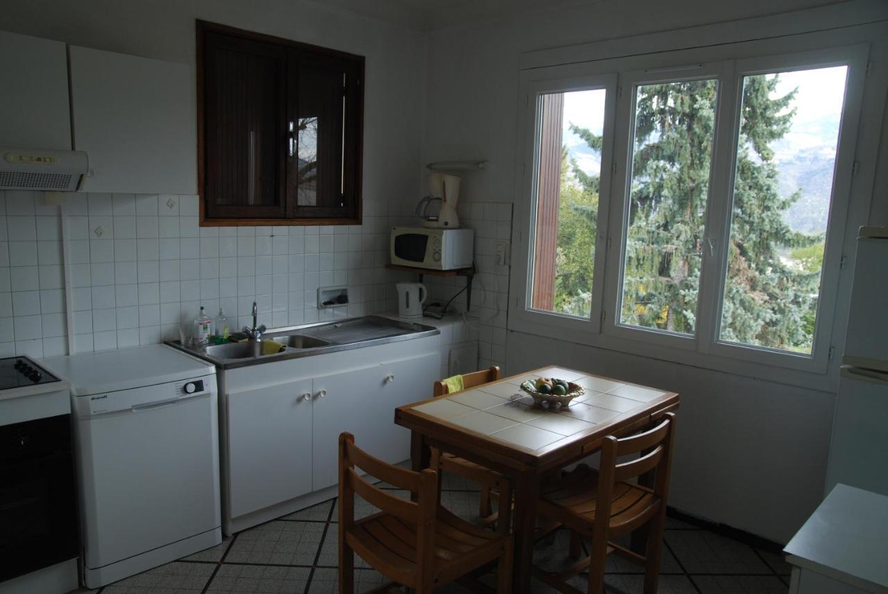 Spacious Home At The Heart Of Saint Ismier מראה חיצוני תמונה